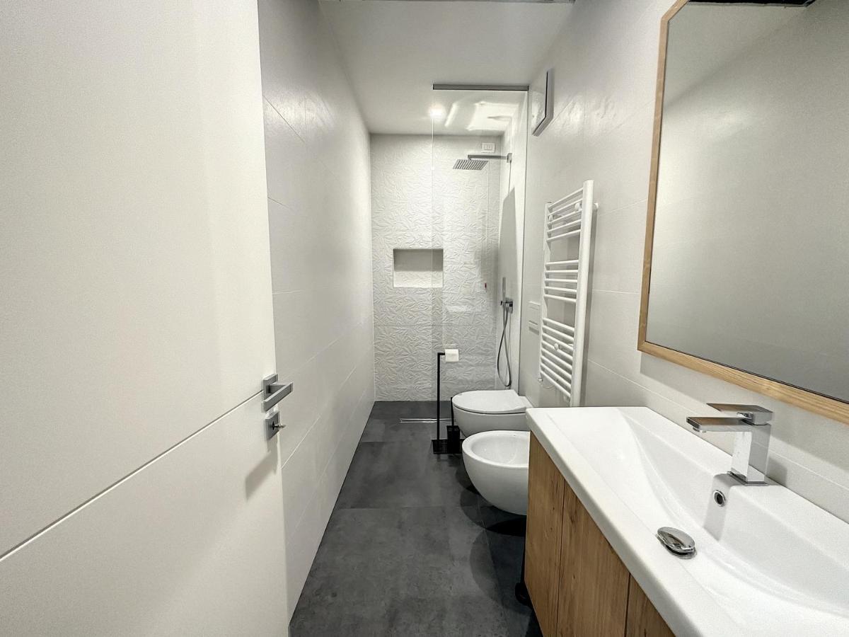 Ad Suite Apartment Riva del Garda Dış mekan fotoğraf
