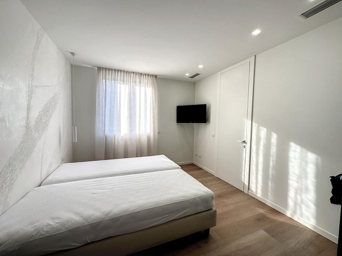 Ad Suite Apartment Riva del Garda Dış mekan fotoğraf