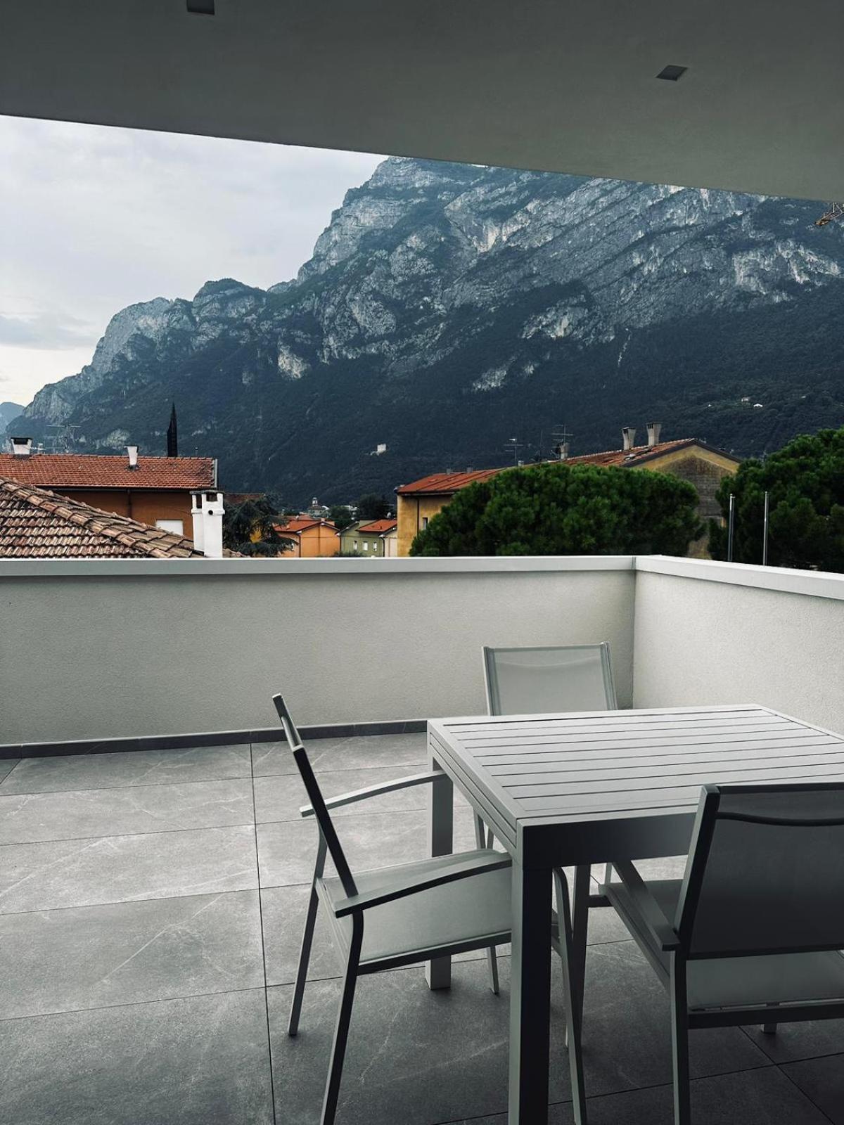 Ad Suite Apartment Riva del Garda Dış mekan fotoğraf