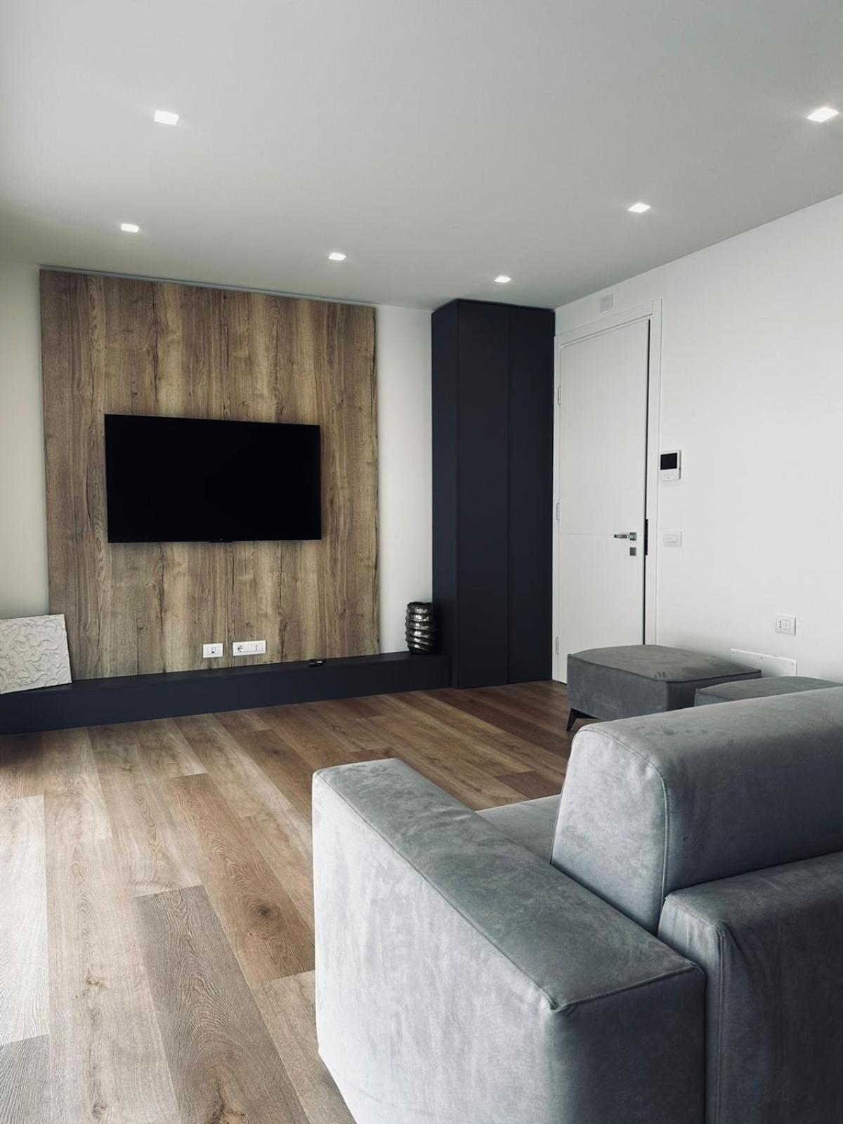 Ad Suite Apartment Riva del Garda Dış mekan fotoğraf